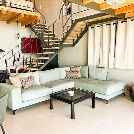 Modern Stone Villas With Swimming Pool Аливерион Екстериор снимка