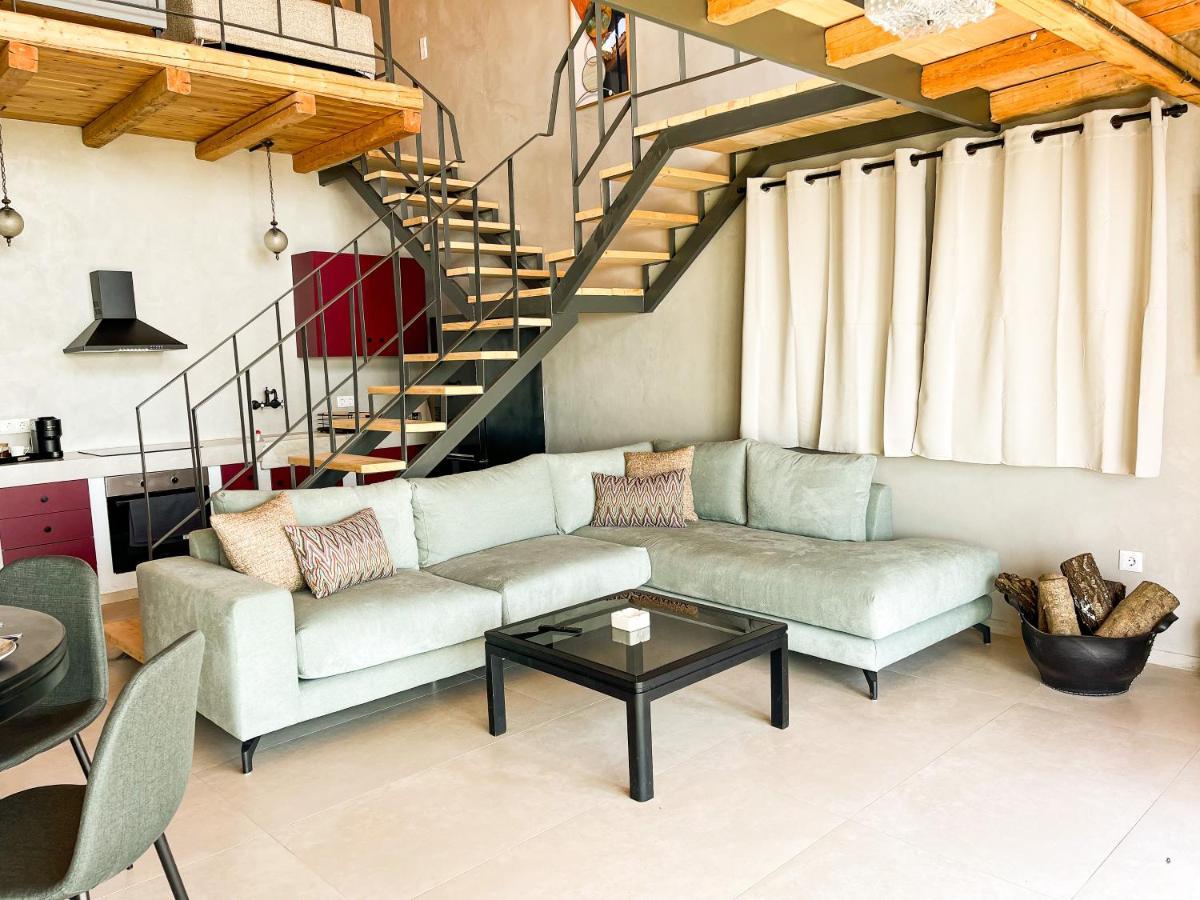 Modern Stone Villas With Swimming Pool Аливерион Екстериор снимка